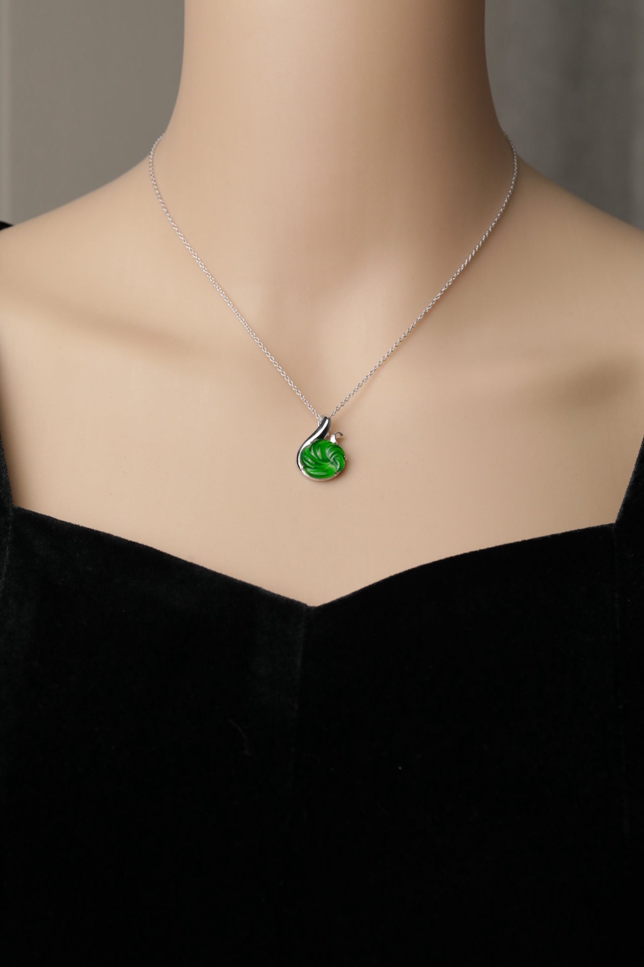 Dancing Necklace  S925 Silver  Jade