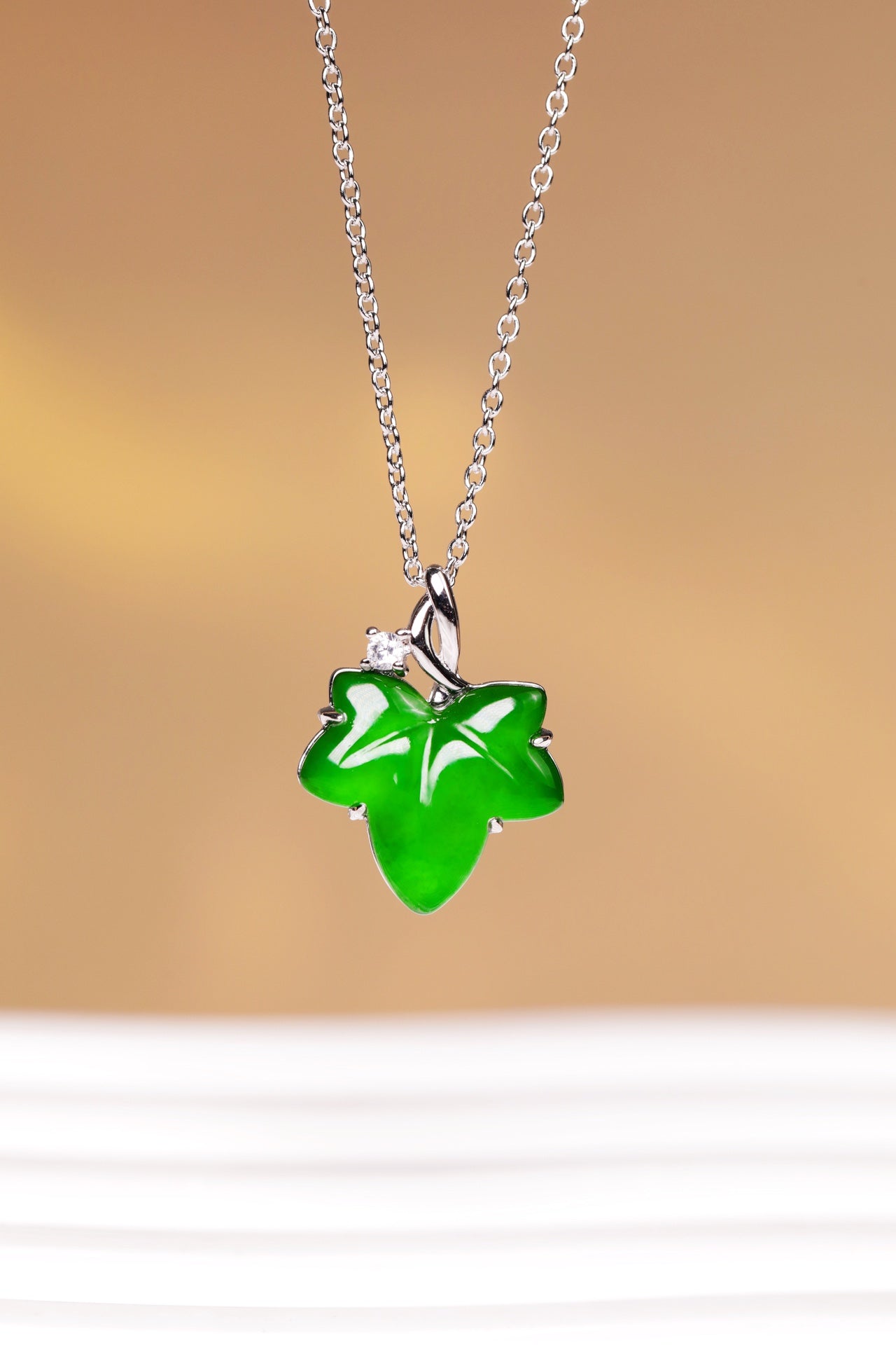 Sponge Eaves Necklace  S925 Silver Jade