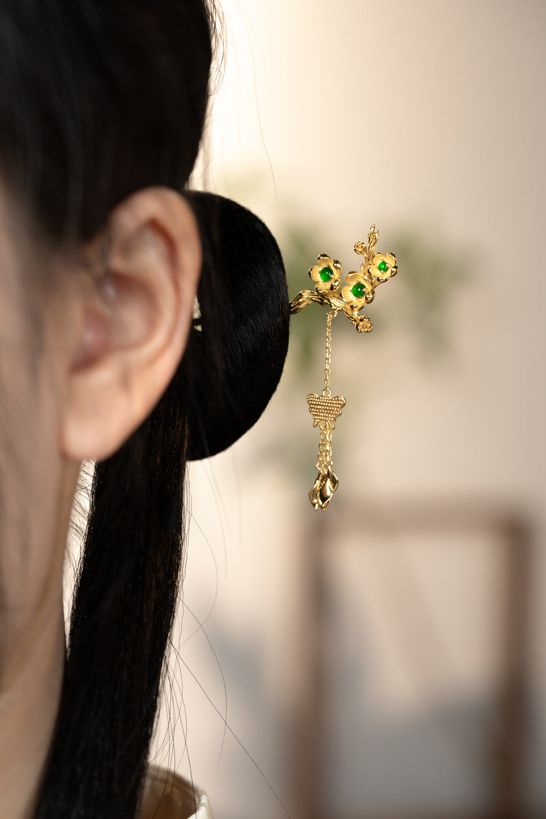 Plum blossom egg-shaped hairpin S925 silver jade