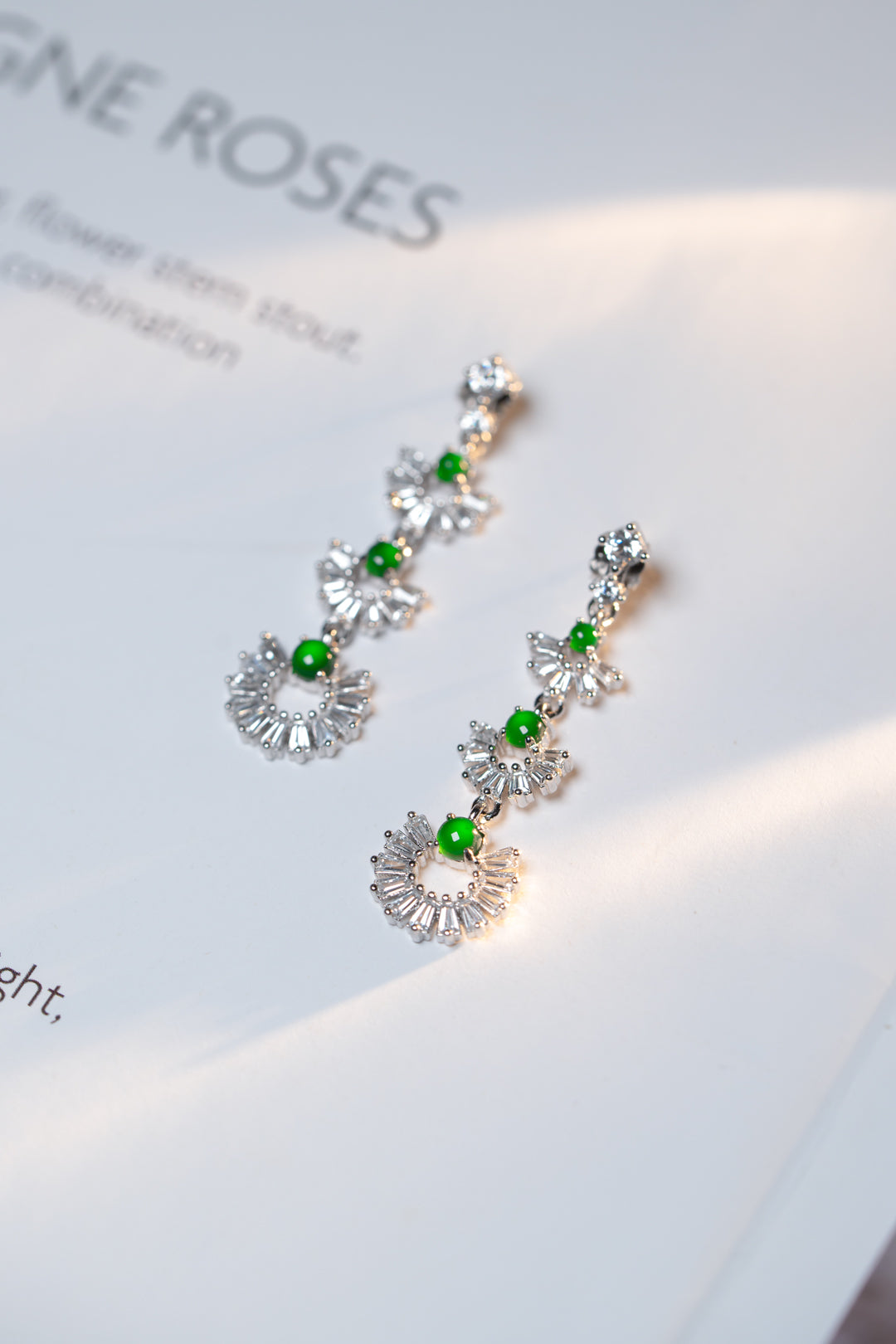 Egg-shaped earrings S925 silver jade