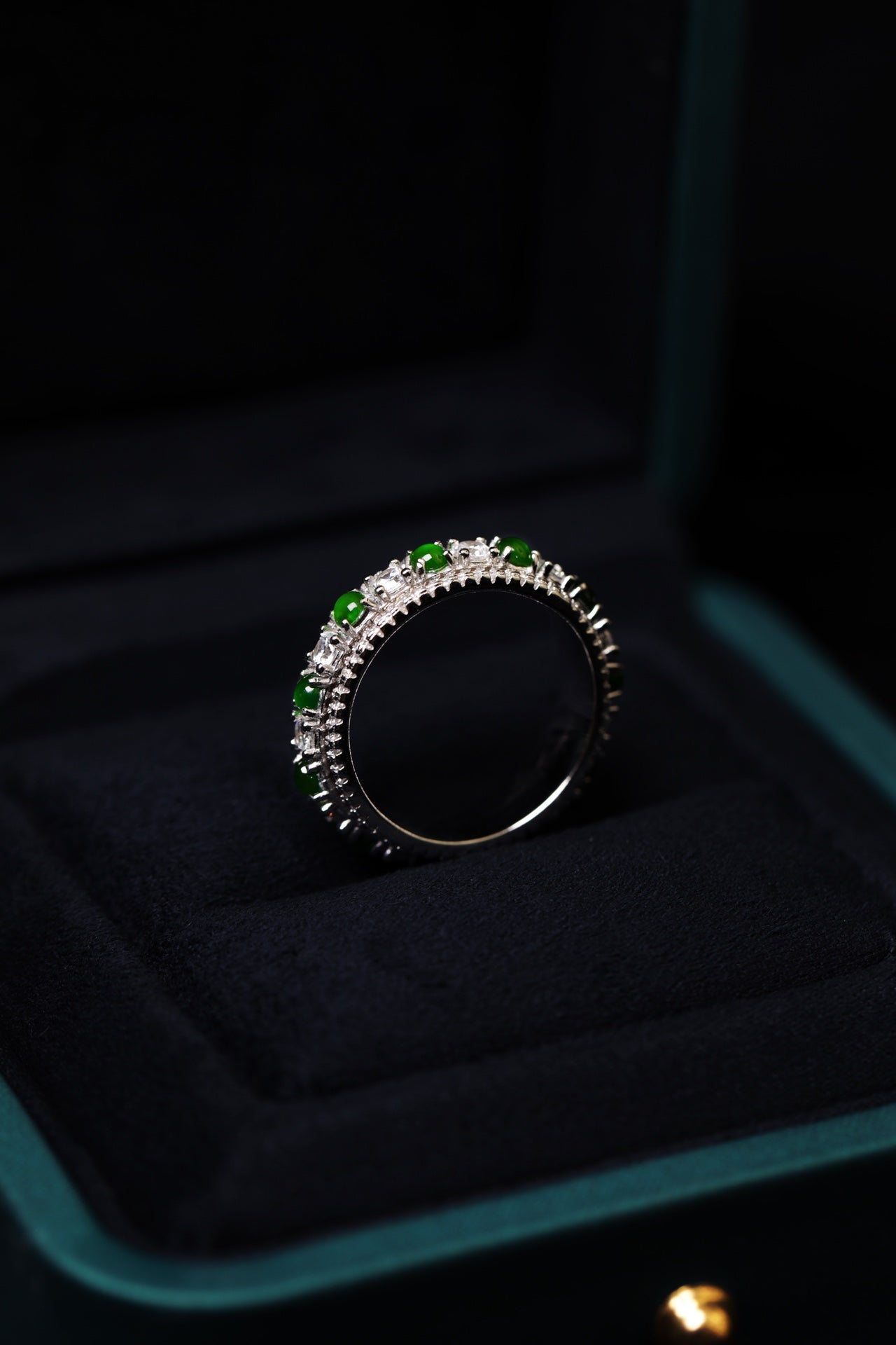 Rotating egg-shaped ring S925 silver jade