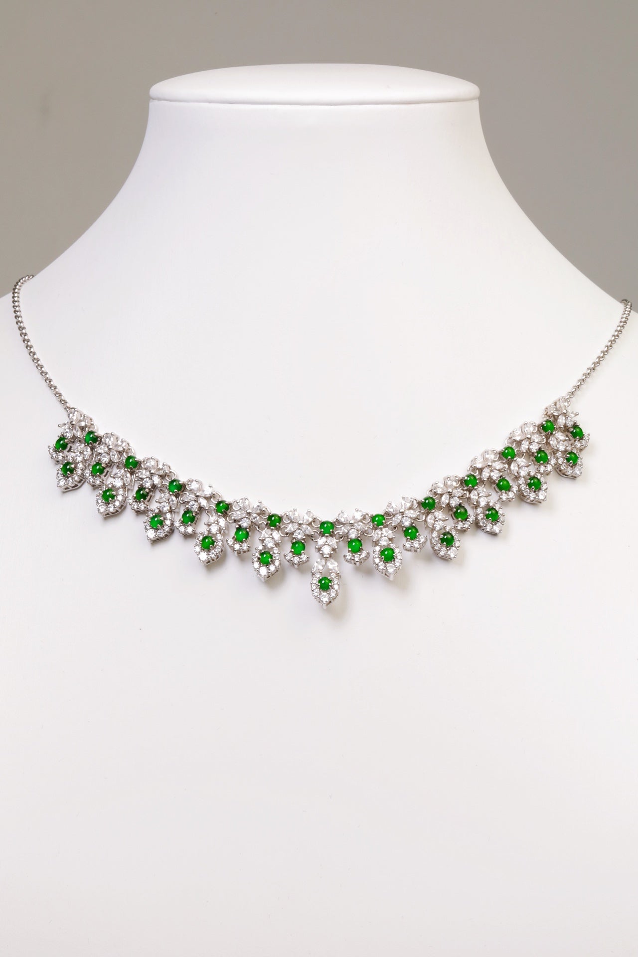 Round Cut Green Jade Necklace Set