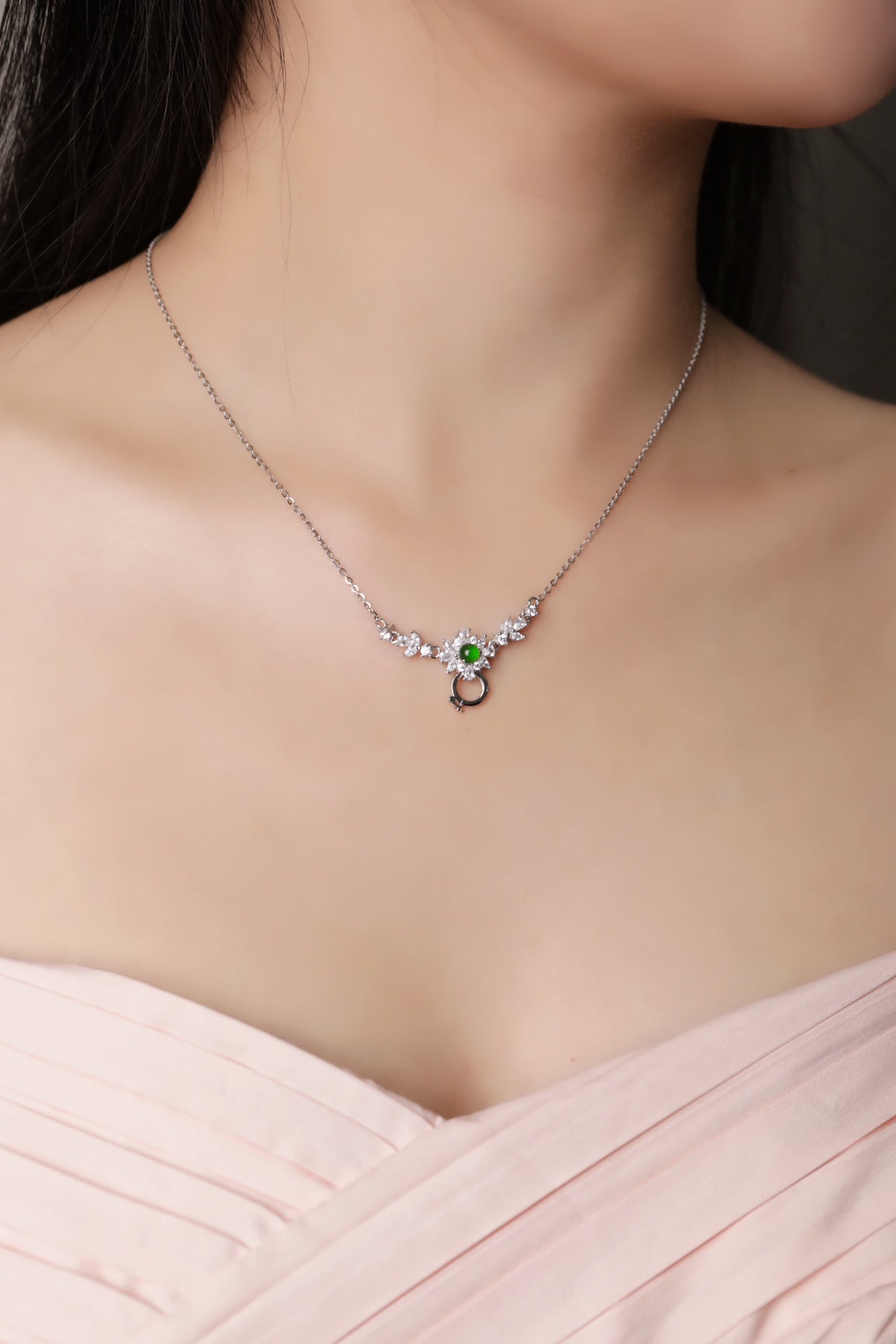 Egg-shaped universal necklace S925 silver jade