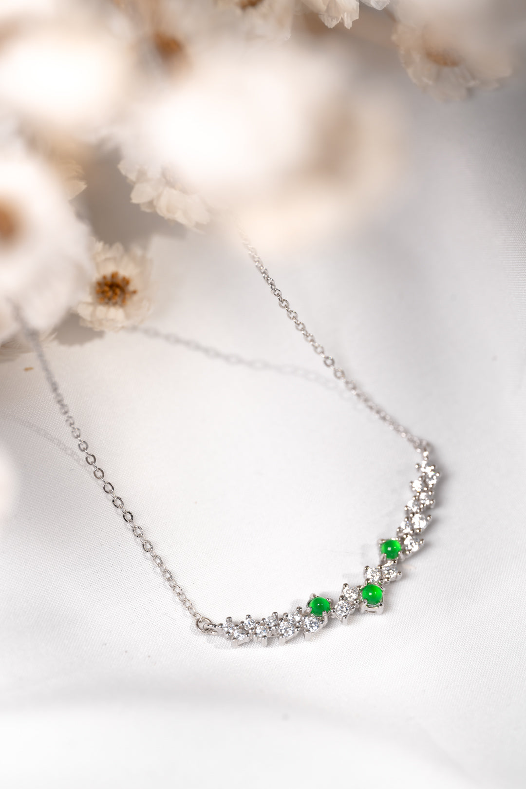 Egg-shaped universal necklace S925 silver jade