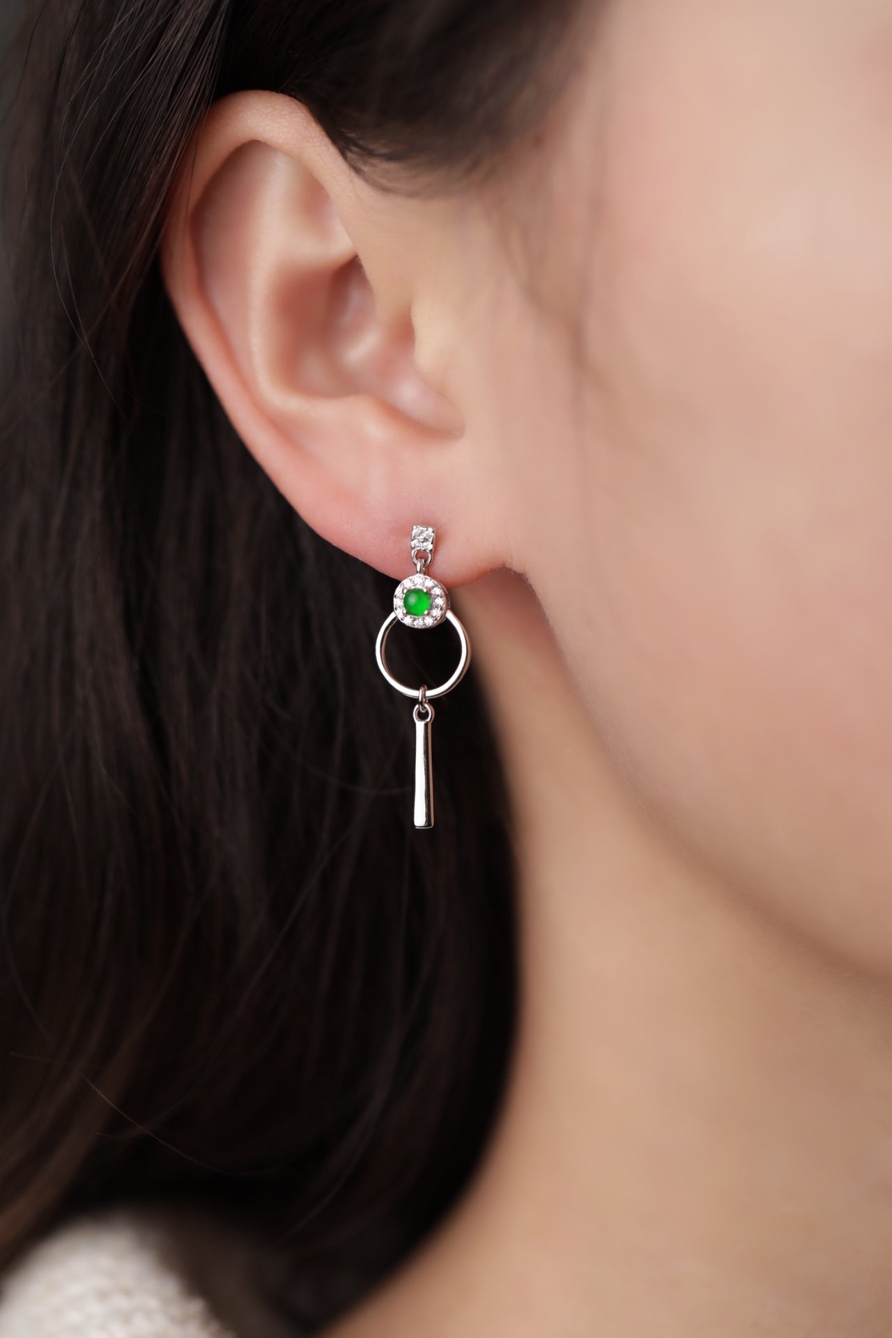 Egg-shaped vertical earrings S925 silver Jade