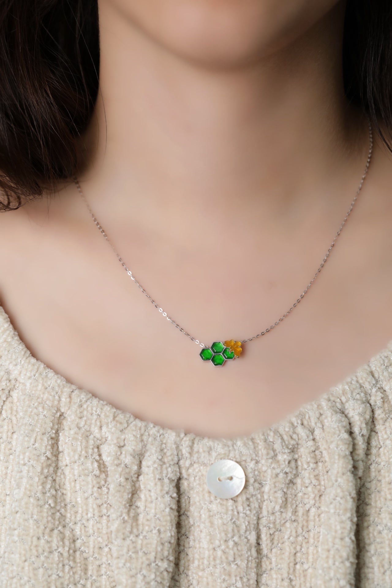 Bee Necklace S925 Silver Jade