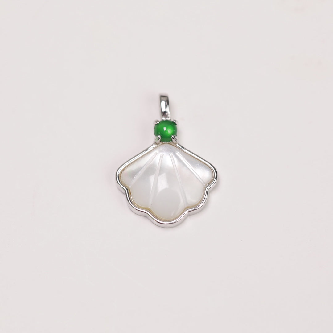 Shell egg-shaped pendant S925 silver jadeite