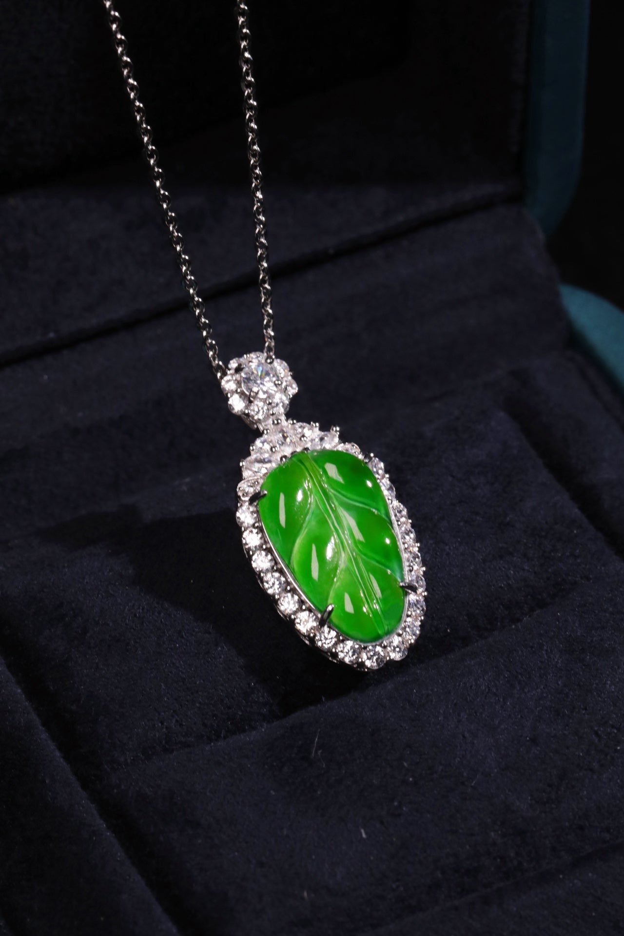 Leaf Pendant S925 Silver Jade