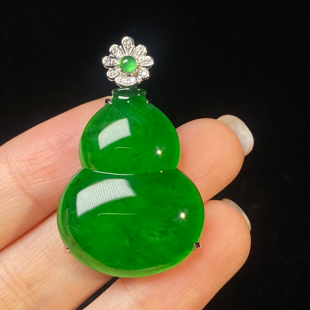 18K South African Diamond Gourd Pendant Jadeite