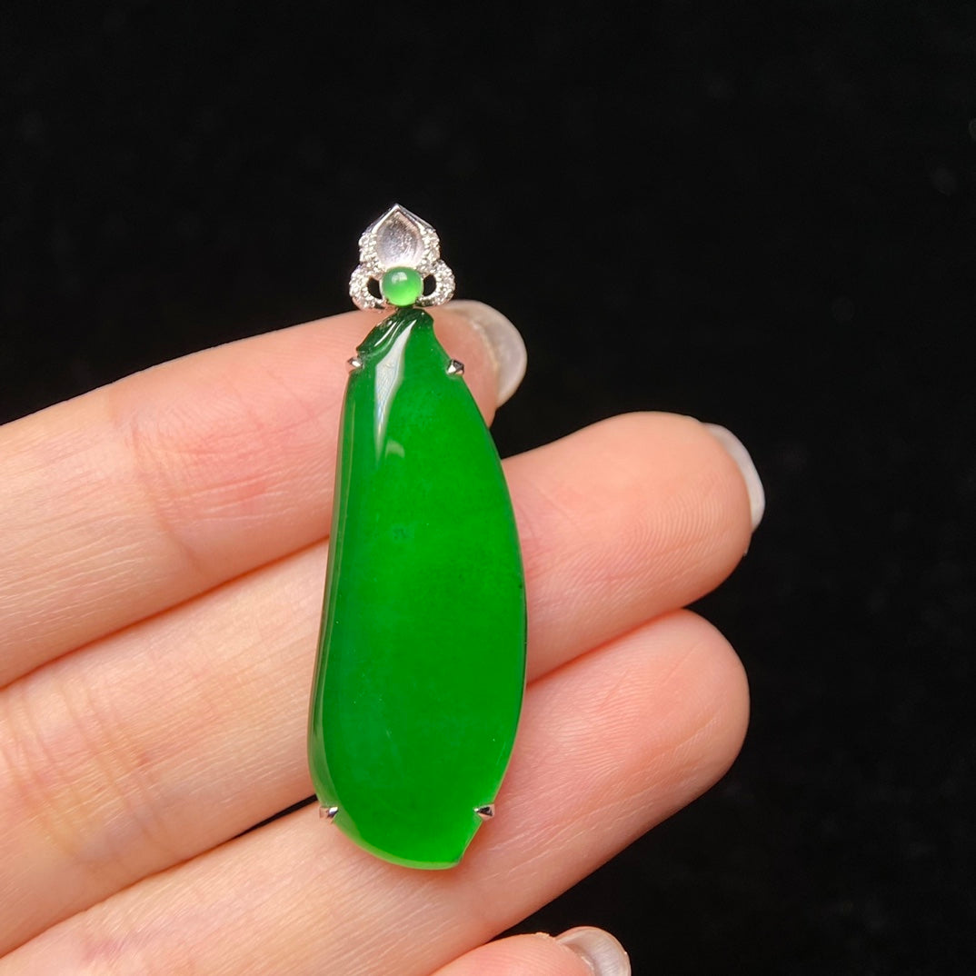 18K South African Diamond Melon Pendant Jadeite