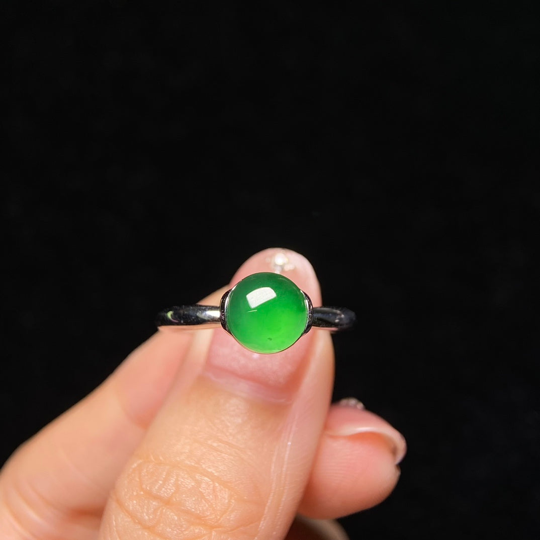 18K Jade Halo Ring