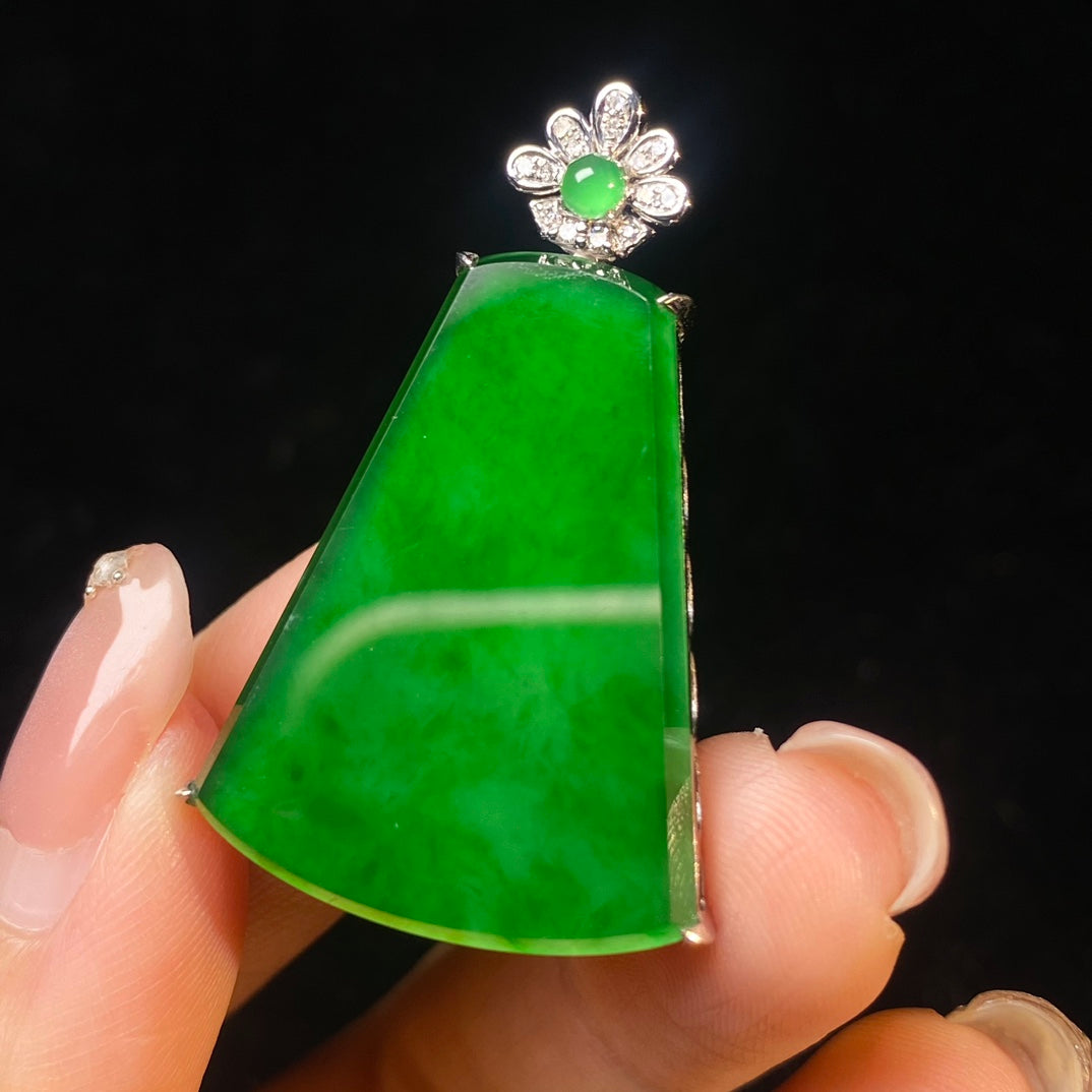 18K South African Diamond Square Pendant Jadeite