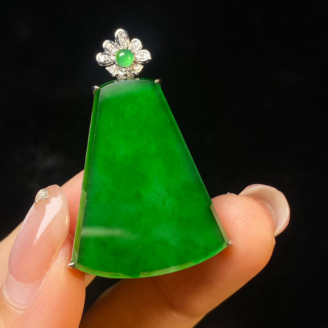 18K South African Diamond Square Pendant Jadeite