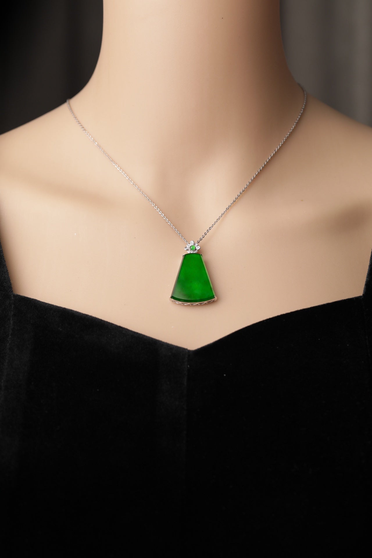 18K South African Diamond Square Pendant Jadeite