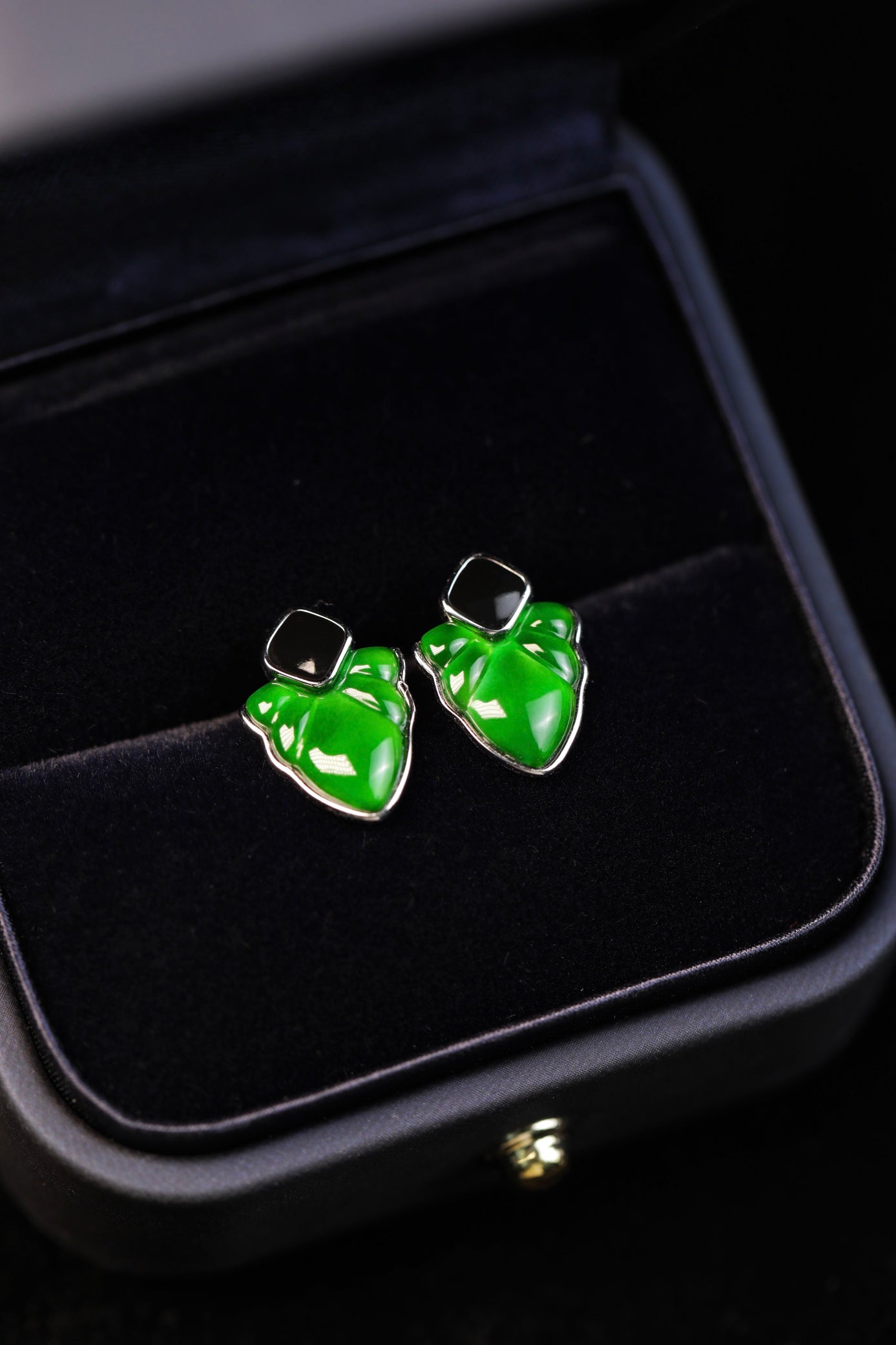 925 Sterling Silver "Lotus Breeze" Stud Earrings with Natural Jadeite