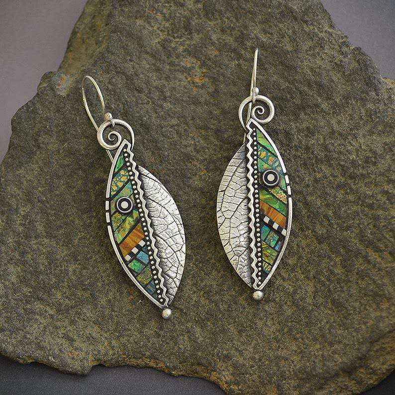 Unique Long Abstract Iridescent Green Leaf Earrings - Creative Sawtooth Artificial Wood Leaf Drop Earrings