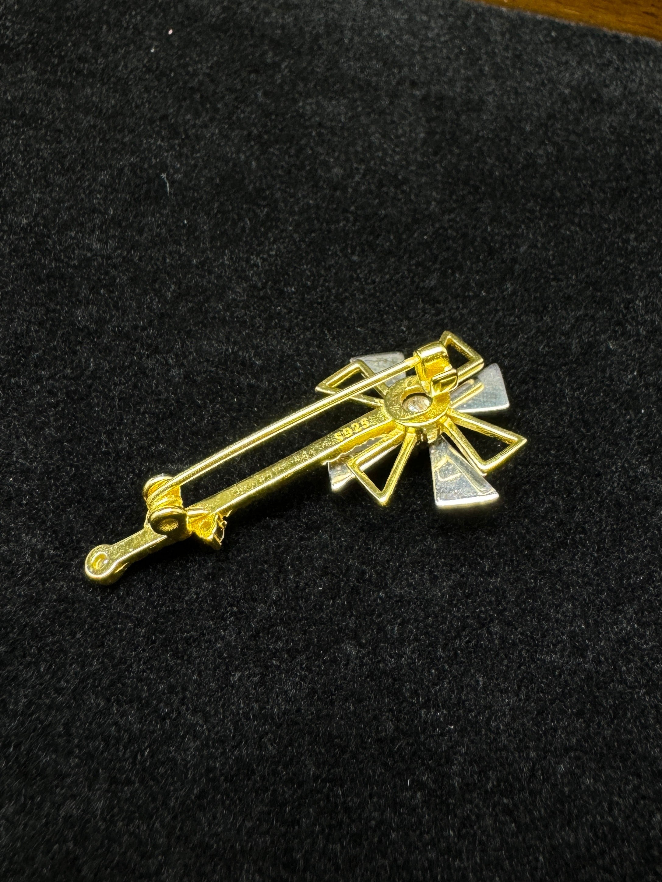 Rotatable Gold-Plated Windmill Brooch