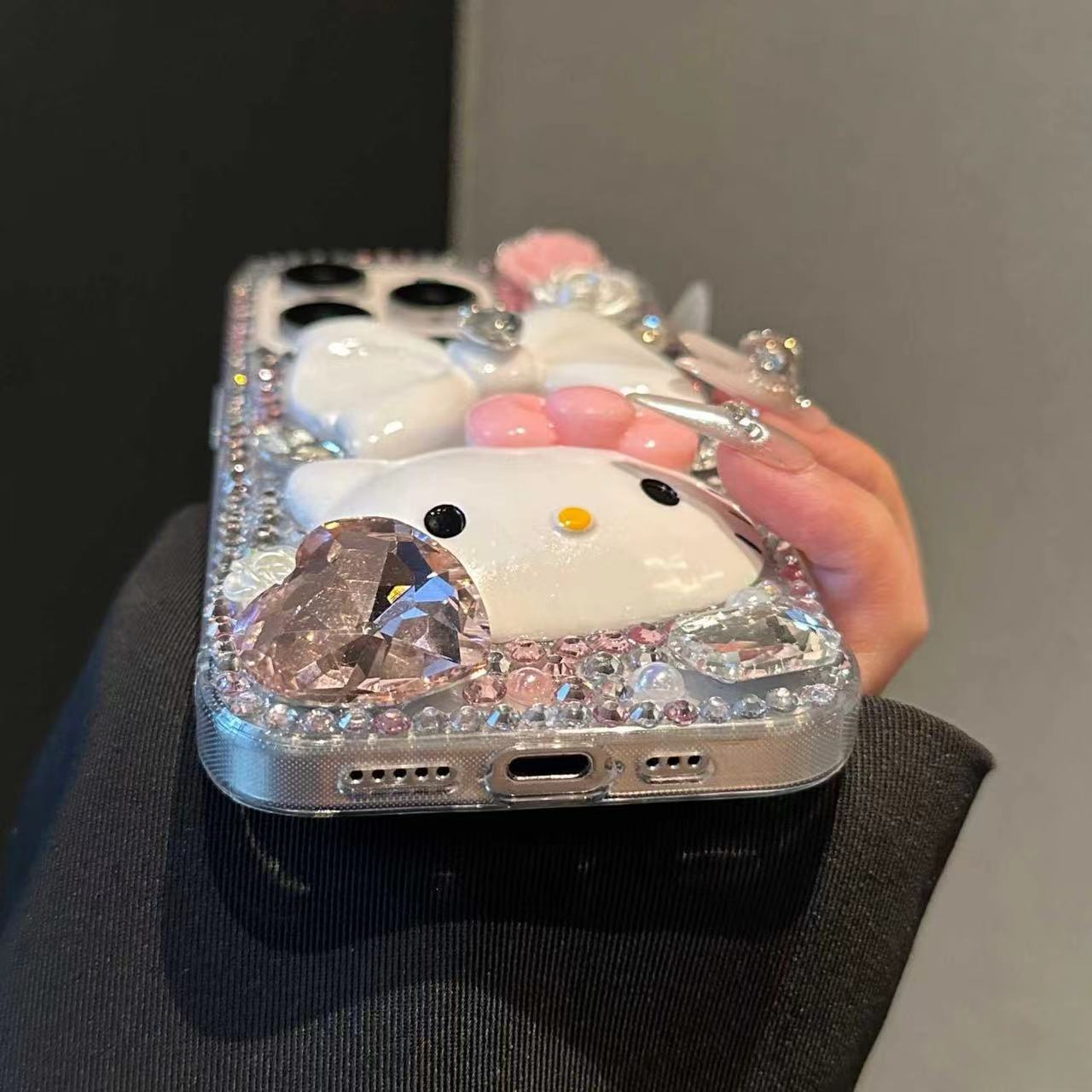 Full diamond heart gem Kitty mobile phone case suitable for iPhone series luxury protective case