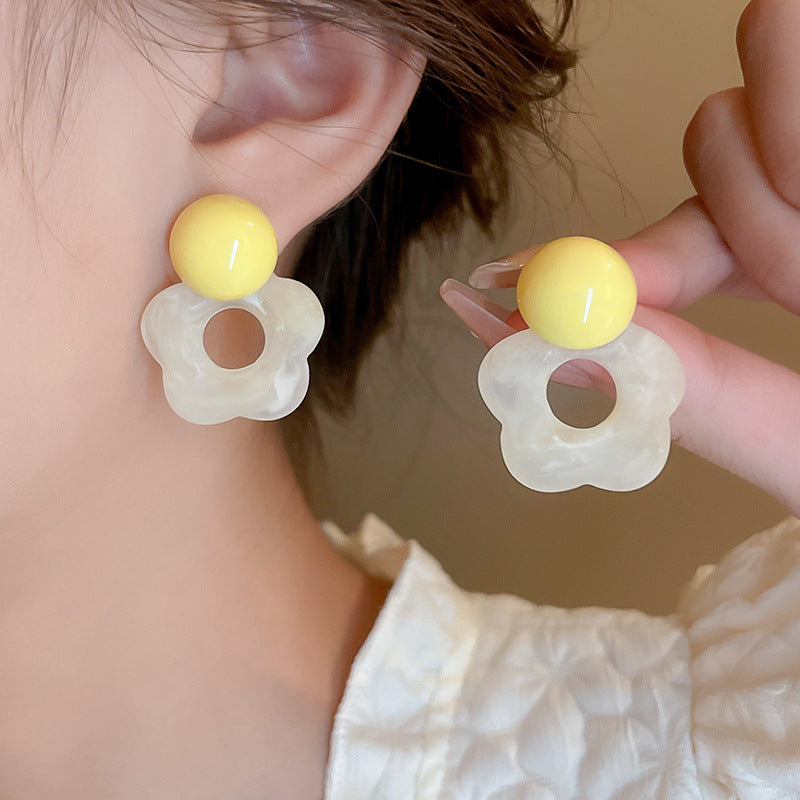 Gradient Floral Stud Earrings - Elegant Summer Earrings for Women with Fresh, Luxurious Design